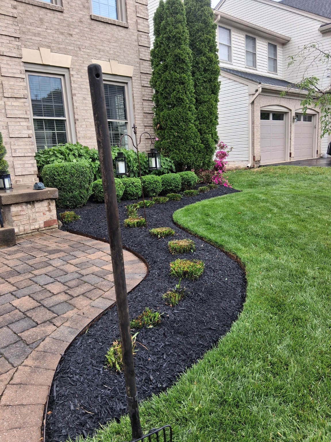 Jose landscaping front bed