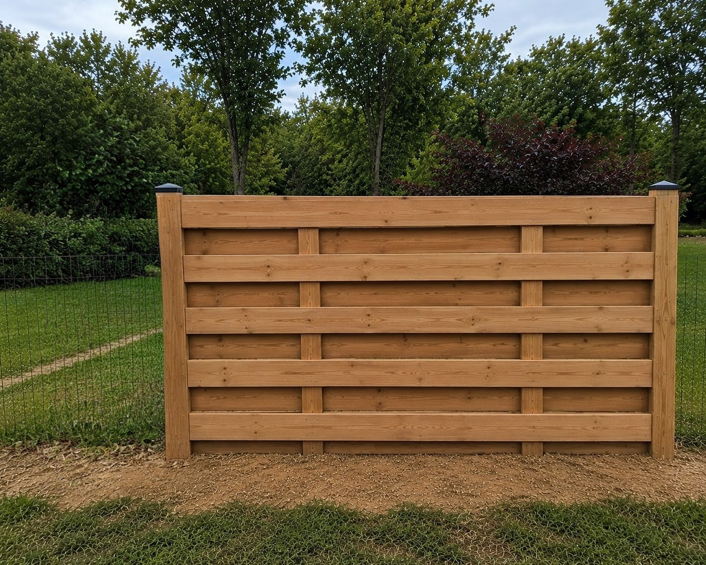 QDF Vero modern horizontal fence panel